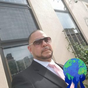 Meet your Posher, Elvis